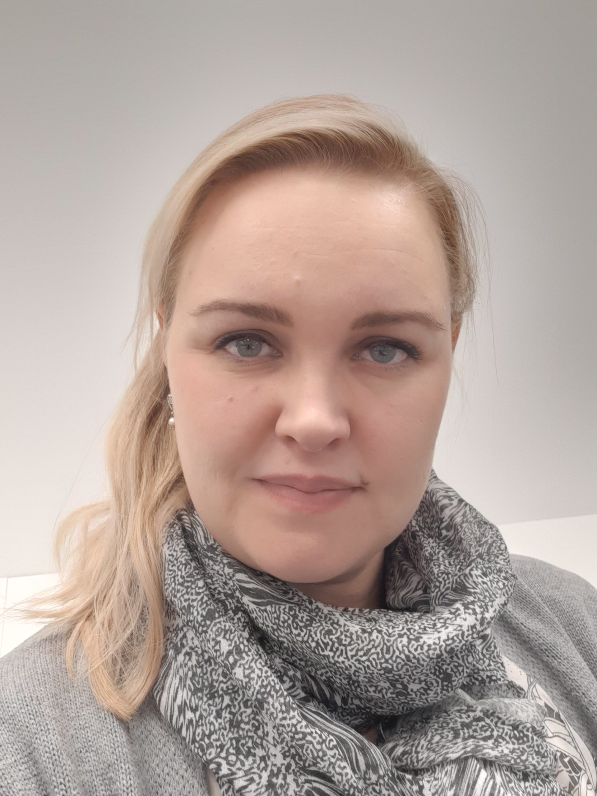 kuvassa-lotta-pellila